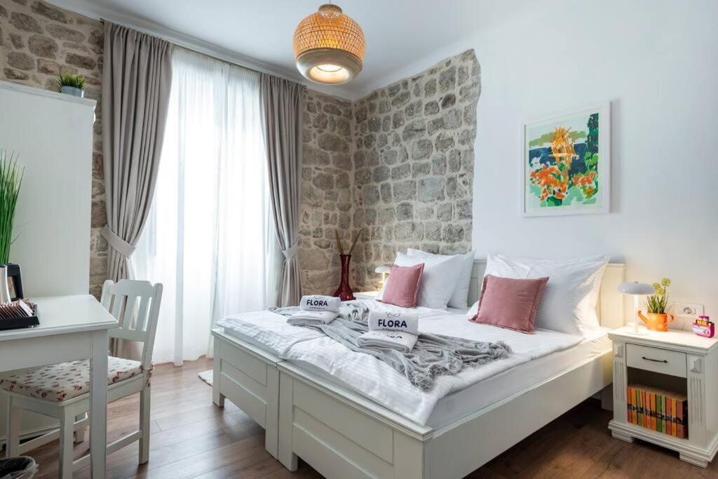 Flora-Heartbeat Old City Three Bedrooms Apartment Dubrovnik Eksteriør billede