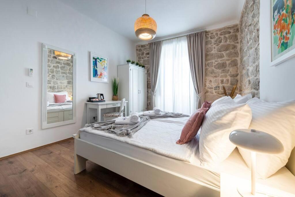 Flora-Heartbeat Old City Three Bedrooms Apartment Dubrovnik Eksteriør billede