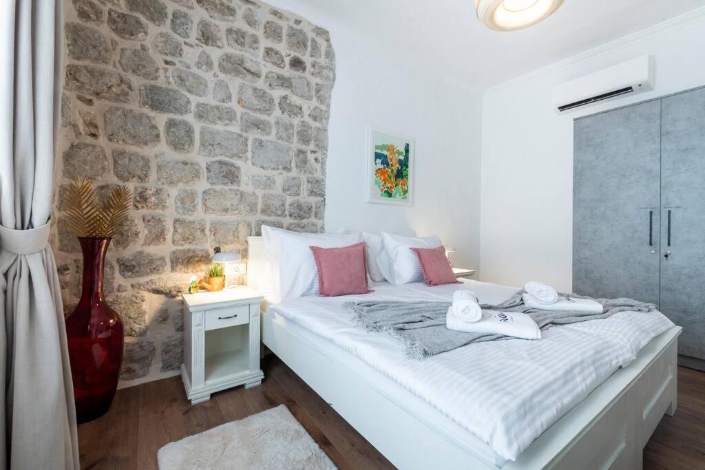 Flora-Heartbeat Old City Three Bedrooms Apartment Dubrovnik Eksteriør billede